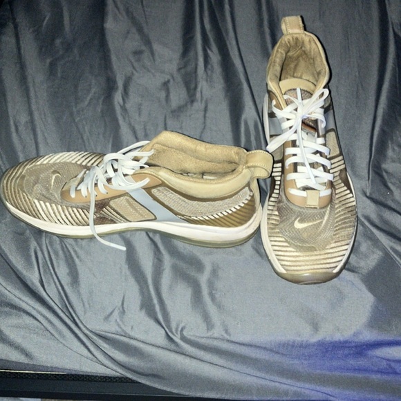 Lebron James John elliott collection shoes - Picture 4 of 5